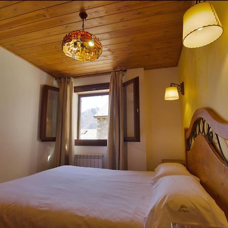 Apartaments La Peguera II Barruera Luaran gambar